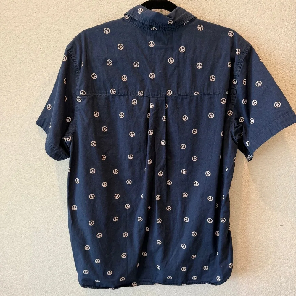 The North Face Mens Peace Sign Print Button Down Shirt Navy Blue Medium